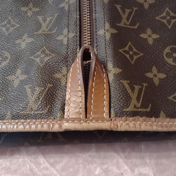 Authentic Louis Vuitton garment bag - Picture 6 of 6